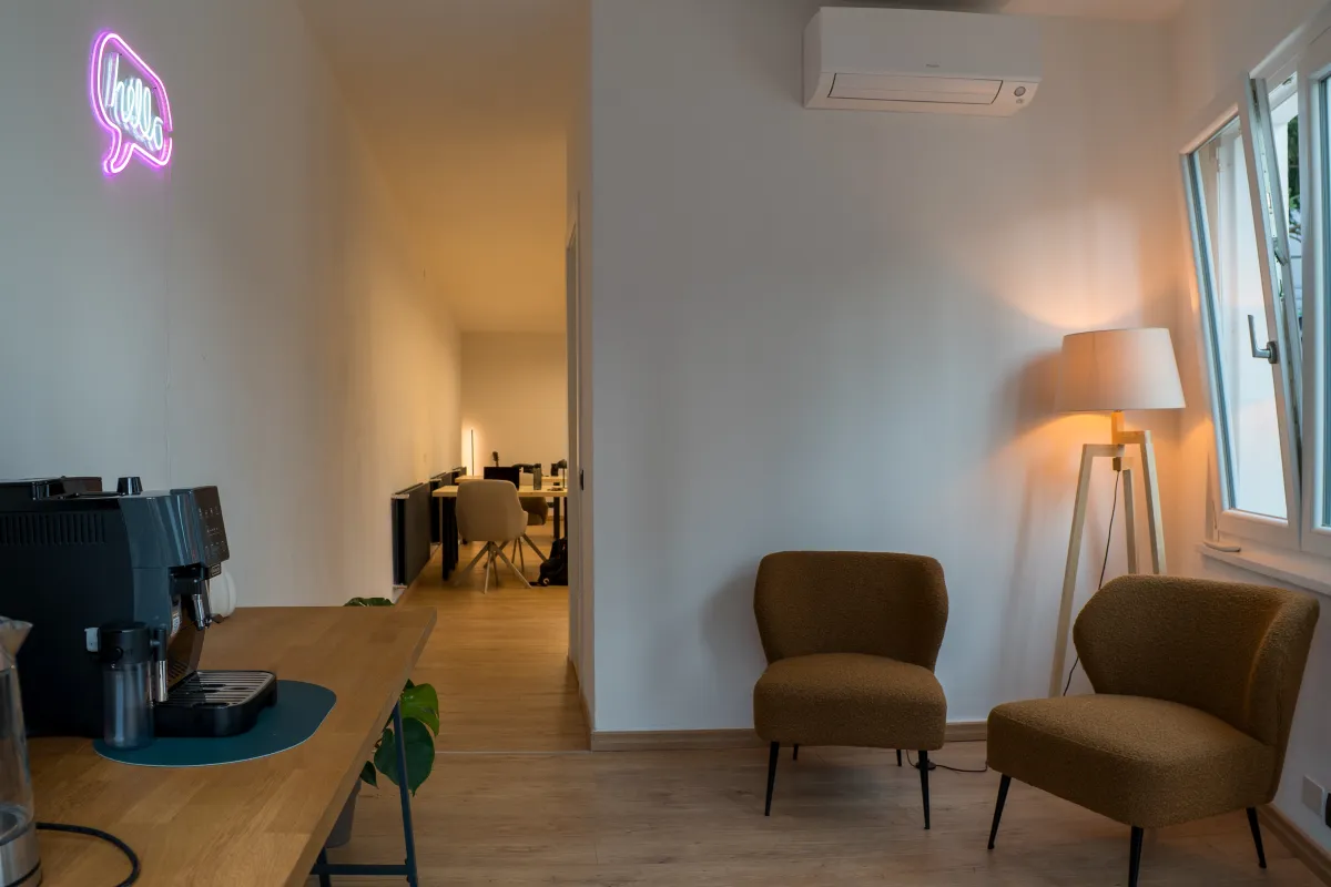 Space imagery slideshow